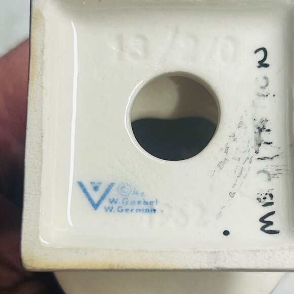 Vintage Hummel Figurine Meditation 4.25" Girl with Basket Envelope Germany - Picture 4 of 5